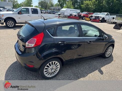 Used 2014 Ford Fiesta Titanium FWD image 5