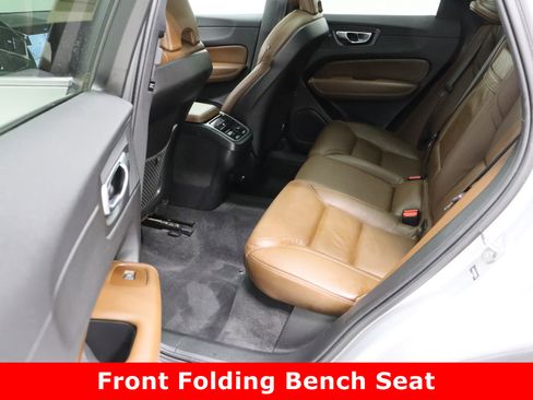Used 2021 Volvo XC60 T5 Inscription w/ Advanced Package image 31