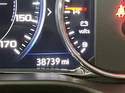 Used 2022 GMC Acadia Denali w/ Denali Ultimate Package image 12