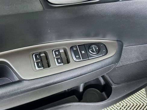 Used 2020 Kia Optima SE FWD image 15