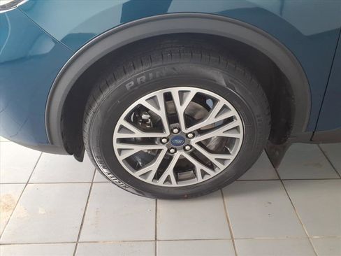 Used 2020 Ford Escape SEL image 9