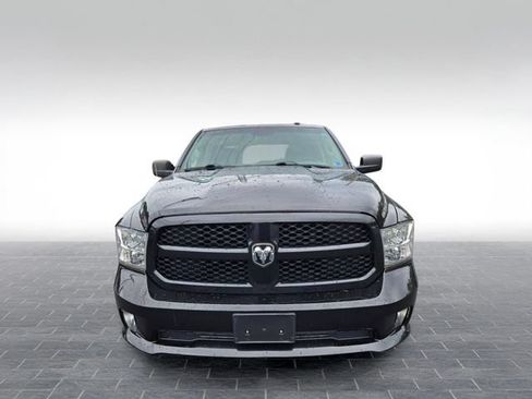 Used 2017 RAM 1500 Express AWD/4WD image 2