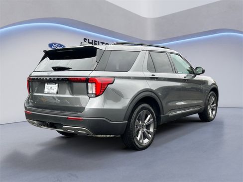 New 2025 Ford Explorer Active w/ Active Comfort Package image 5