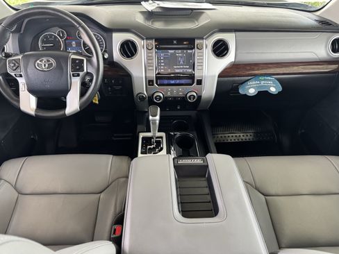 Used 2017 Toyota Tundra Limited w/ Limited Premium Package AWD/4WD image 18