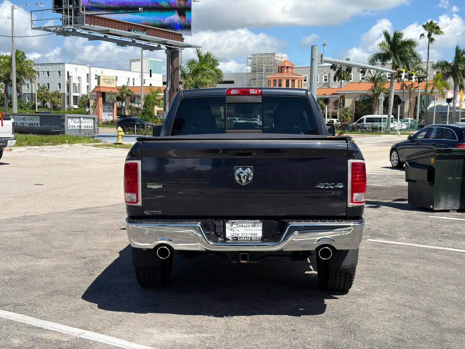 Used 2016 RAM 1500 Laramie w/ Convenience Group AWD/4WD image 6