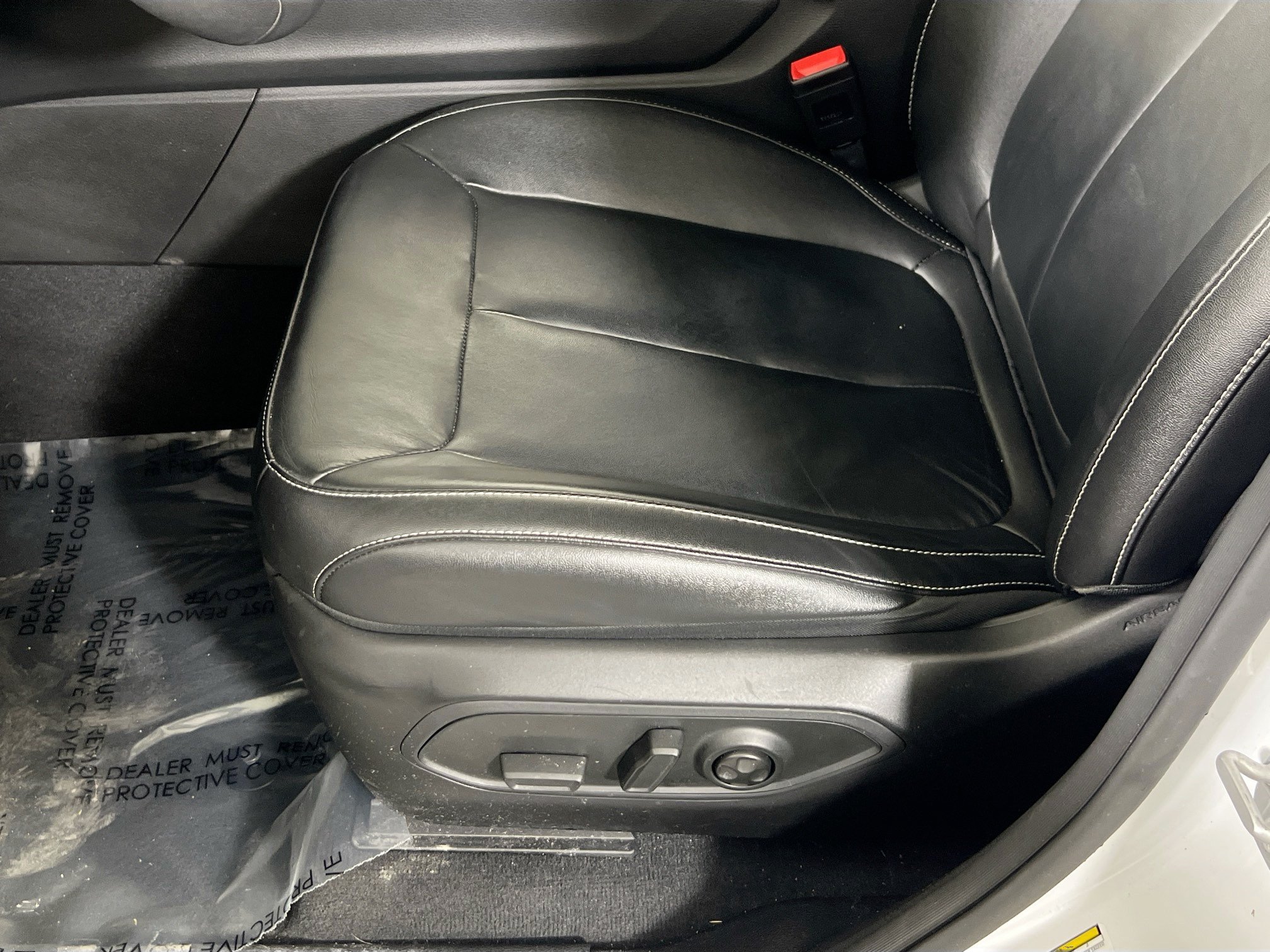 Used 2023 Jeep Grand Cherokee Limited AWD/4WD image 19