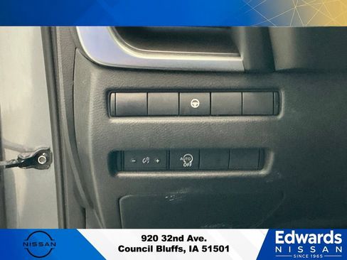 Used 2023 Nissan Rogue SV AWD/4WD image 20