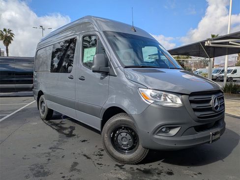 New 2025 Mercedes-Benz Sprinter 2500 image 1