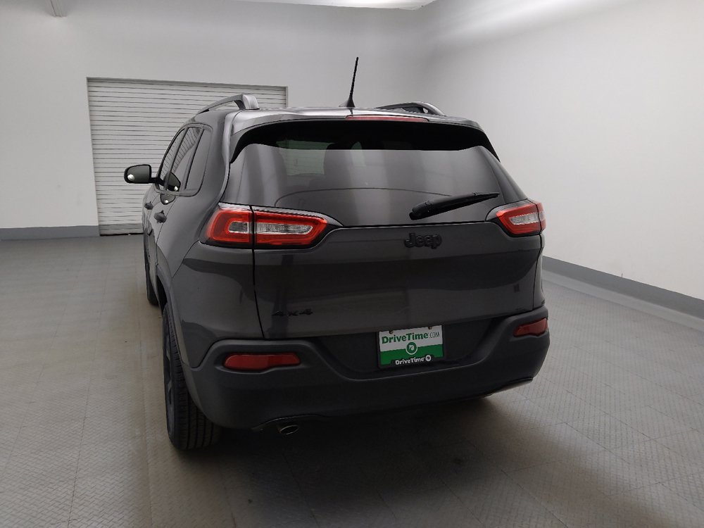 Used 2017 Jeep Cherokee Sport w/ Cold Weather Group AWD/4WD image 6