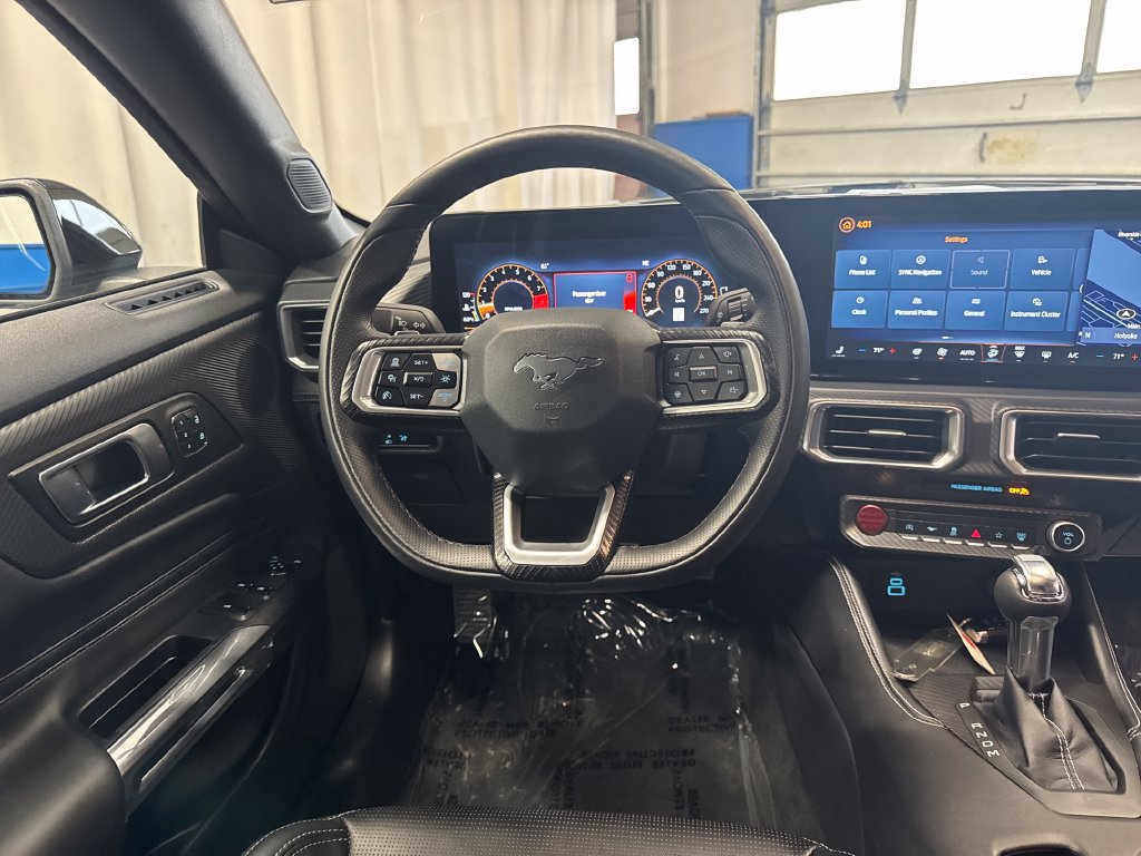 Used 2025 Ford Mustang GT Premium RWD image 15