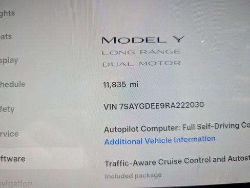 Used 2024 Tesla Model Y Long Range AWD/4WD image 22