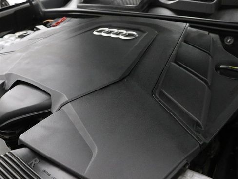 Used 2021 Audi Q8 Premium Plus w/ Premium Plus Package image 37