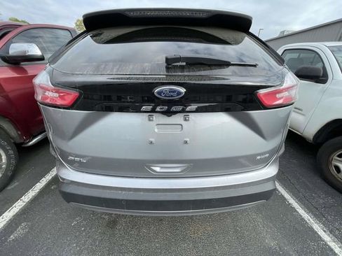 Used 2024 Ford Edge SEL image 7