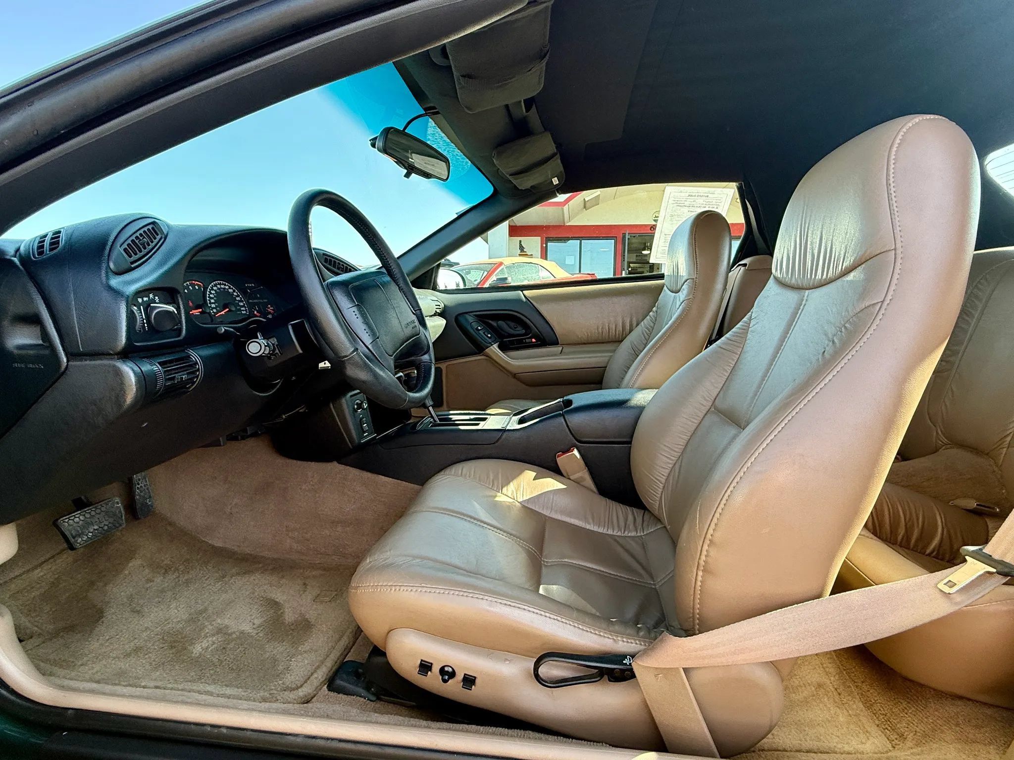 Used 1995 Chevrolet Camaro Z28 RWD image 9