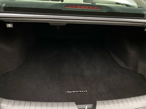 Used 2017 Hyundai Sonata SE w/ Cargo Package FWD image 14