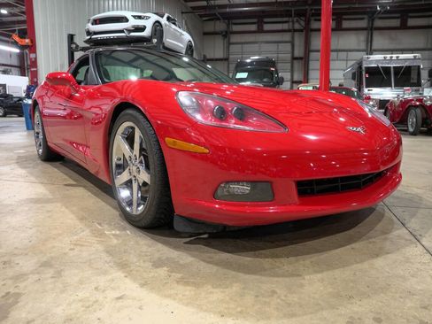 Used 2007 Chevrolet Corvette Base 2dr Coupe w/ Preferred Equipment Group image 12