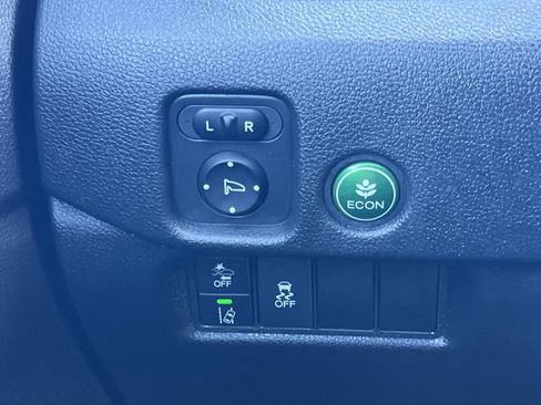 Used 2022 Honda Pilot TrailSport image 19