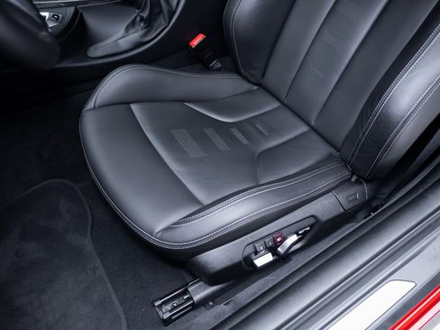 Used 2018 BMW M4 Coupe image 65