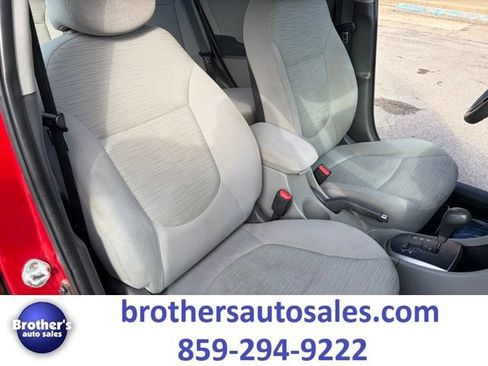 Used 2017 Hyundai Accent Value Edition FWD image 37