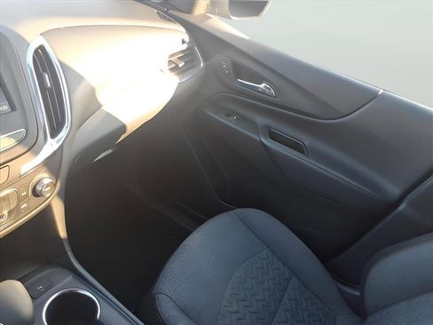 Used 2023 Chevrolet Equinox LT w/ LPO, Floor Liner Package image 20