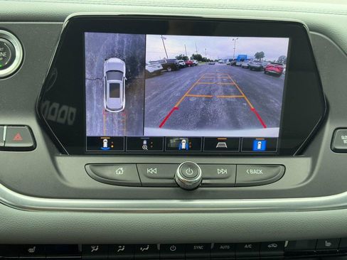 Used 2020 Chevrolet Blazer LT w/ Sound & Technology Package FWD image 22