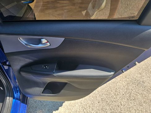 Used 2024 Kia Forte LXS w/ LXS Technology Package image 18