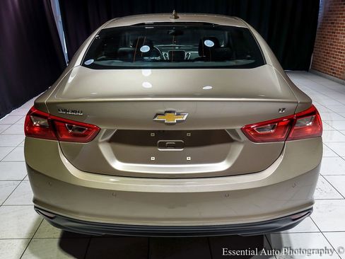 Used 2025 Chevrolet Malibu LT image 8