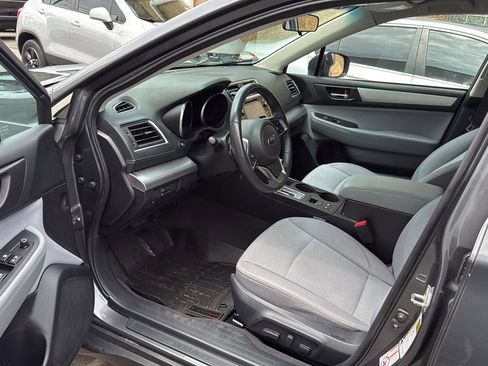 Used 2018 Subaru Outback 2.5i Premium image 23