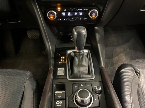 Used 2017 MAZDA MAZDA3 Grand Touring w/ Premium Equipment Package image 17