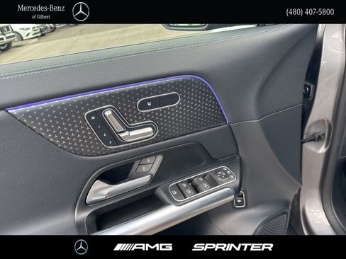 Used 2025 Mercedes-Benz GLA 250 4MATIC w/ Winter Package image 13