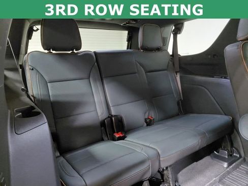 Used 2025 GMC Yukon AT4 w/ LPO, Floor Liner Package AWD/4WD image 5