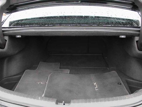 Used 2020 Acura TLX image 8