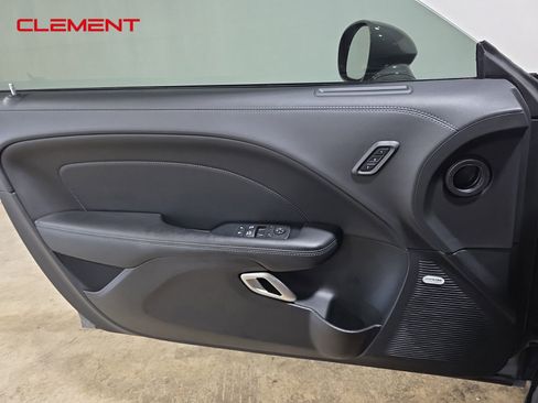 Used 2023 Dodge Challenger R/T w/ Plus Package image 27