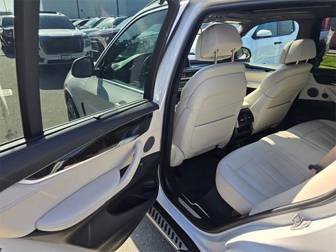 Used 2017 BMW X5 xDrive40e image 51
