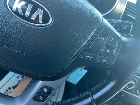 Used 2015 Kia Sorento LX FWD image 18