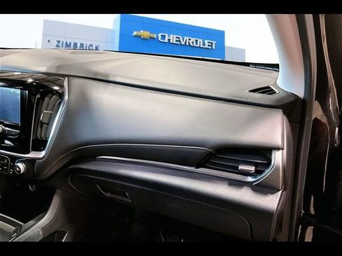 Used 2019 Chevrolet Traverse LT image 24