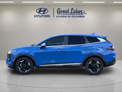 Used 2026 Kia Sportage EX FWD image 2