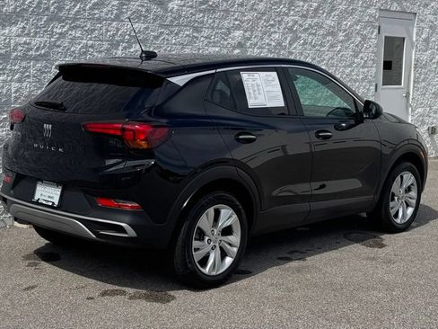 Used 2024 Buick Encore GX Preferred w/ Comfort Package AWD/4WD image 3