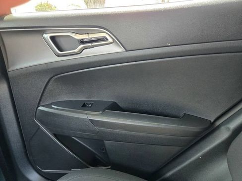 New 2027 Kia Sportage S FWD image 12