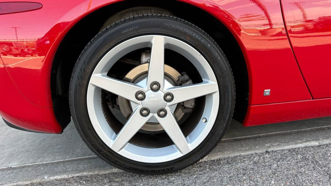 Used 2007 Chevrolet Corvette Coupe RWD image 6