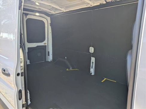 New 2026 Ford Transit 250 148 Medium Roof w/ Load Area Protection Package RWD image 15