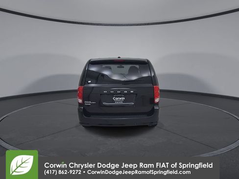 Used 2017 Dodge Grand Caravan SE FWD image 13