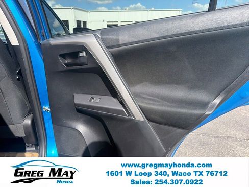 Used 2016 Toyota RAV4 LE FWD image 25