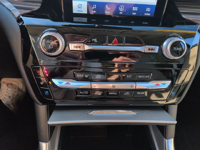 Certified 2023 Ford Explorer Limited w/ Limited Technology Package AWD/4WD image 42