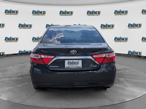 Used 2015 Toyota Camry LE FWD image 10