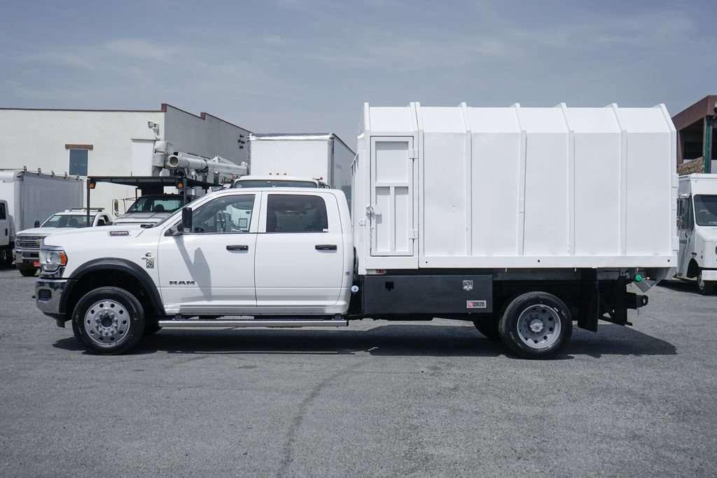 Used 2022 RAM 5500 Tradesman w/ Chrome Appearance Group AWD/4WD image 5