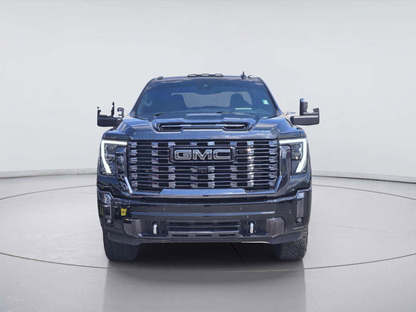 Used 2024 GMC Sierra 2500 Denali Ultimate w/ Max Trailering Package AWD/4WD image 2