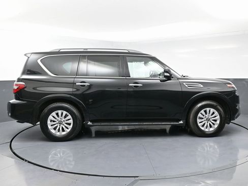 Used 2023 Nissan Armada SV image 8