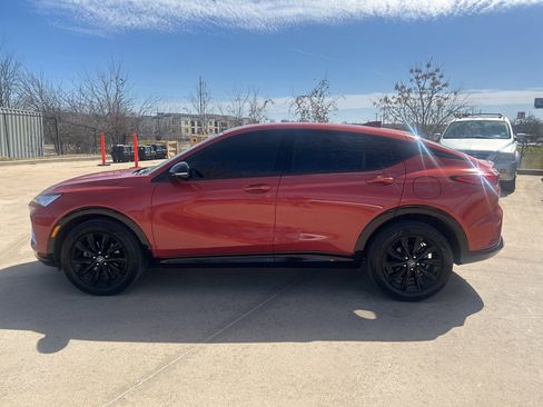 Used 2024 Buick Envista Sport Touring w/ Convenience I Package image 2