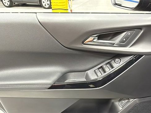 New 2026 Chevrolet Equinox LT w/ Convenience Package II image 11